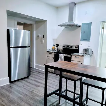 Walk To Duke Campus! 1 Bedroom In Trinity Park!